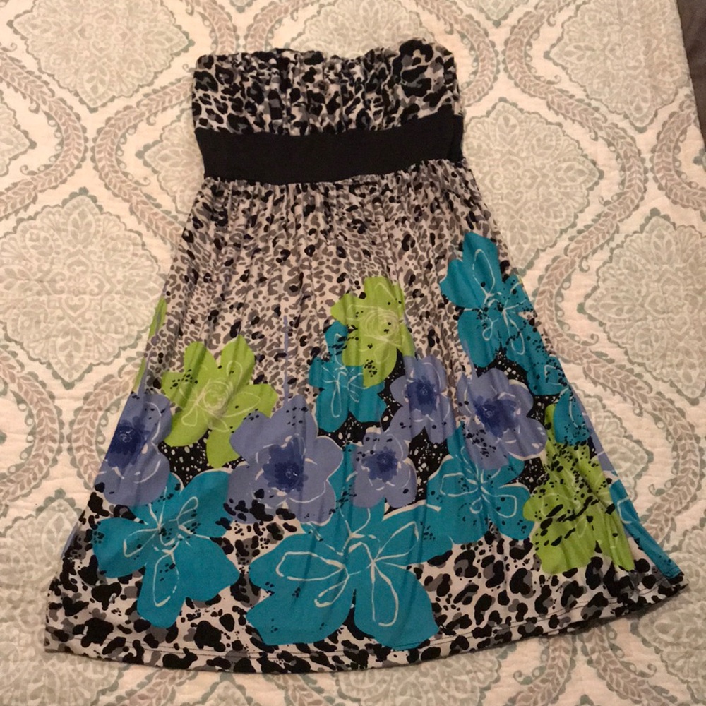 Strapless print dress